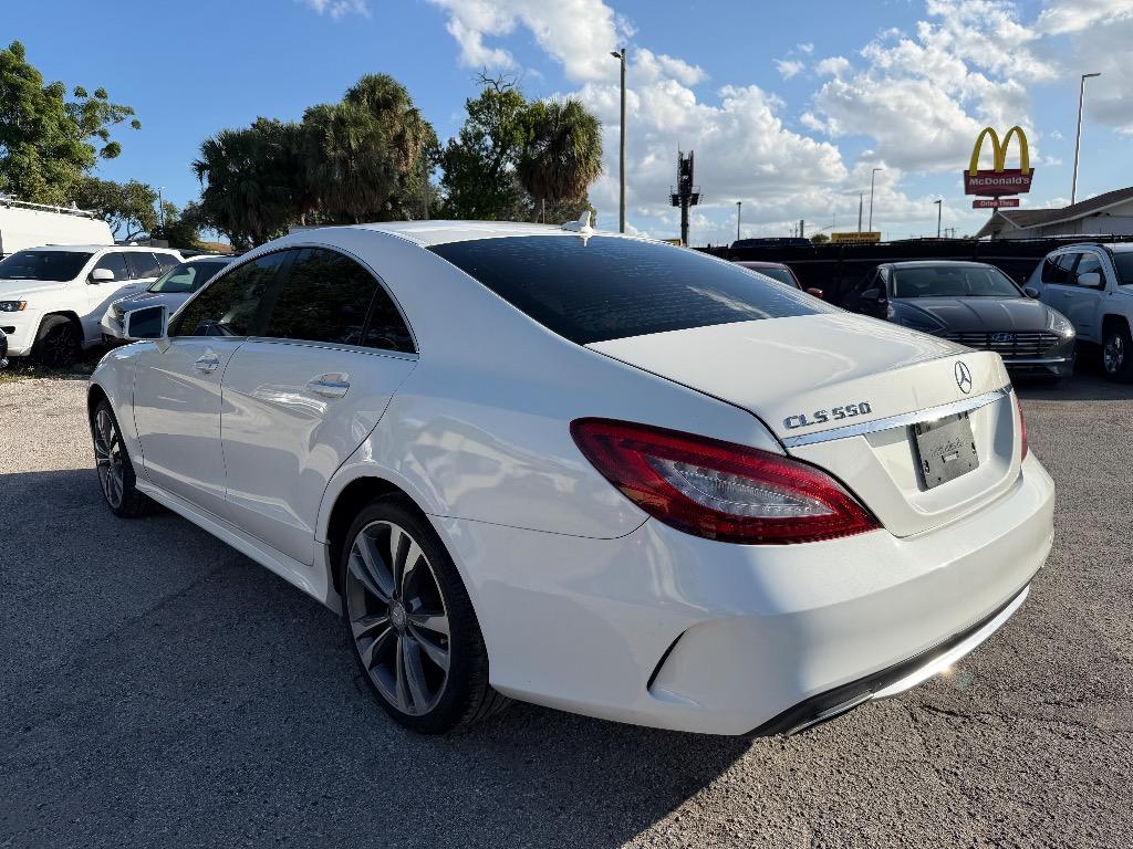 2016 Mercedes-Benz CLS-Class - $17,995