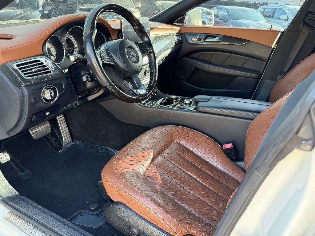 2016 Mercedes-Benz CLS-Class - $17,995