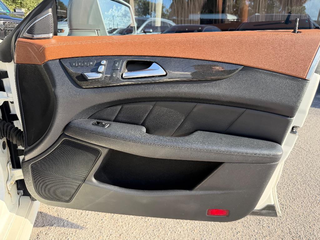 2016 Mercedes-Benz CLS-Class - $17,995