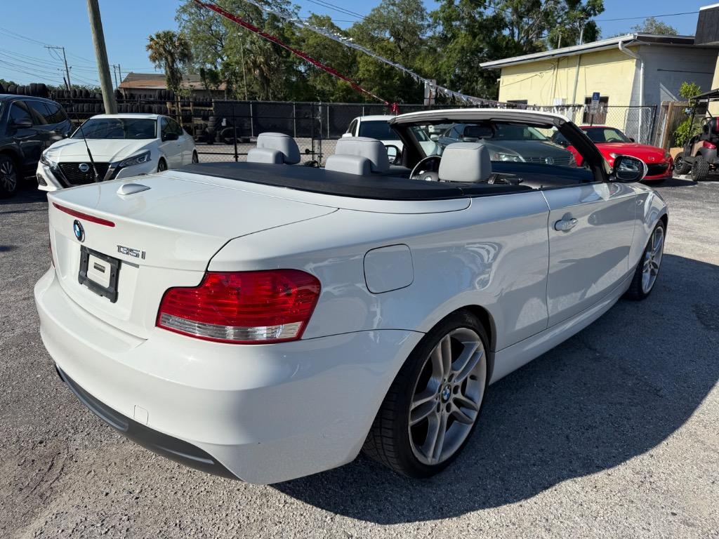 2010 BMW Legend 135i photo