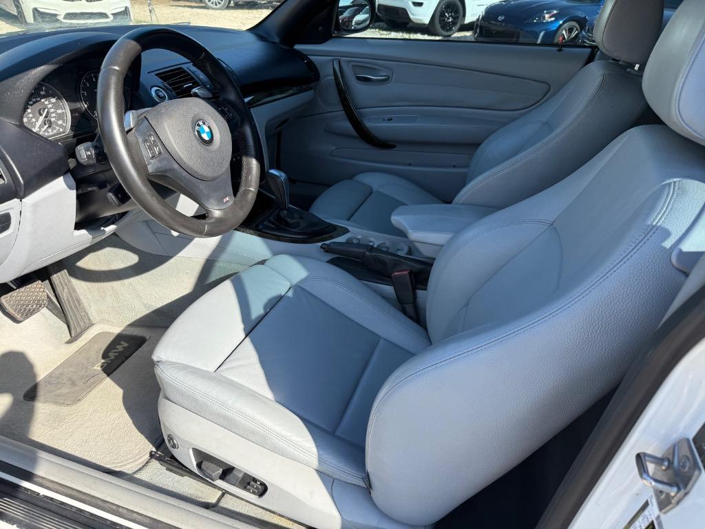 2010 BMW Legend 135i photo