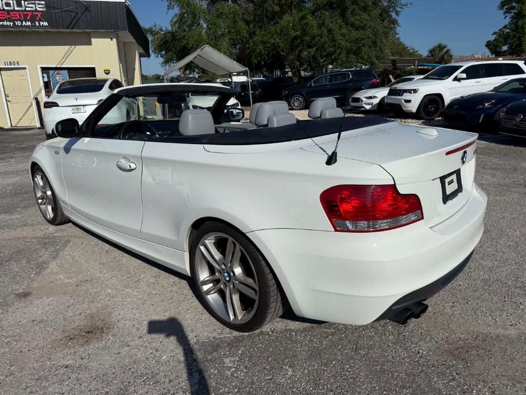 2010 BMW Legend 135i photo