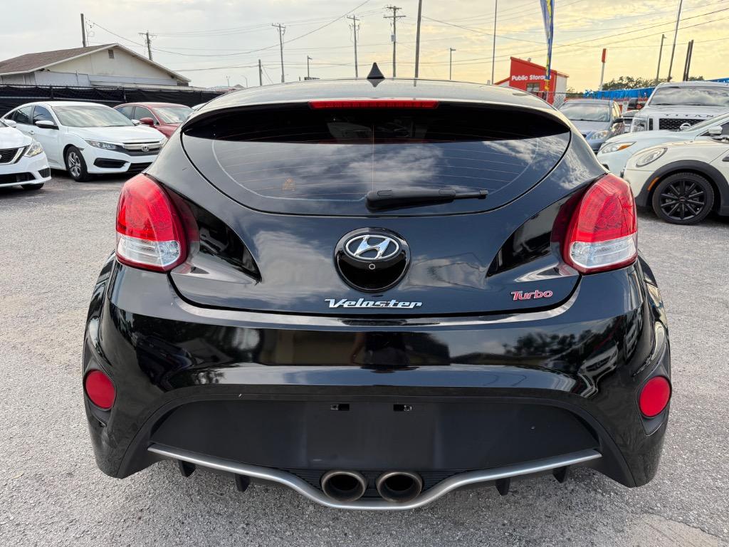 2016 Hyundai Veloster Turbo photo