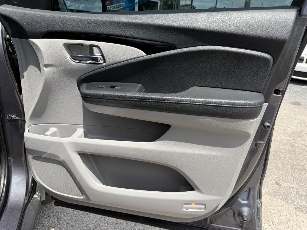 2020 Honda Pilot Touring photo