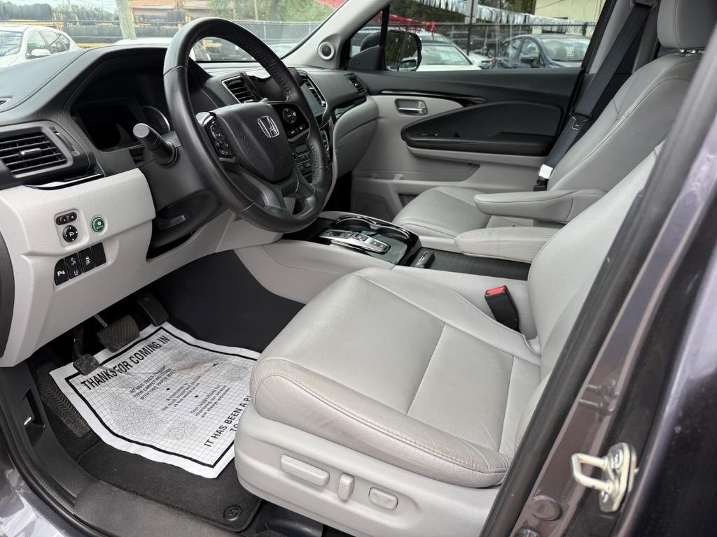 2020 Honda Pilot Touring photo