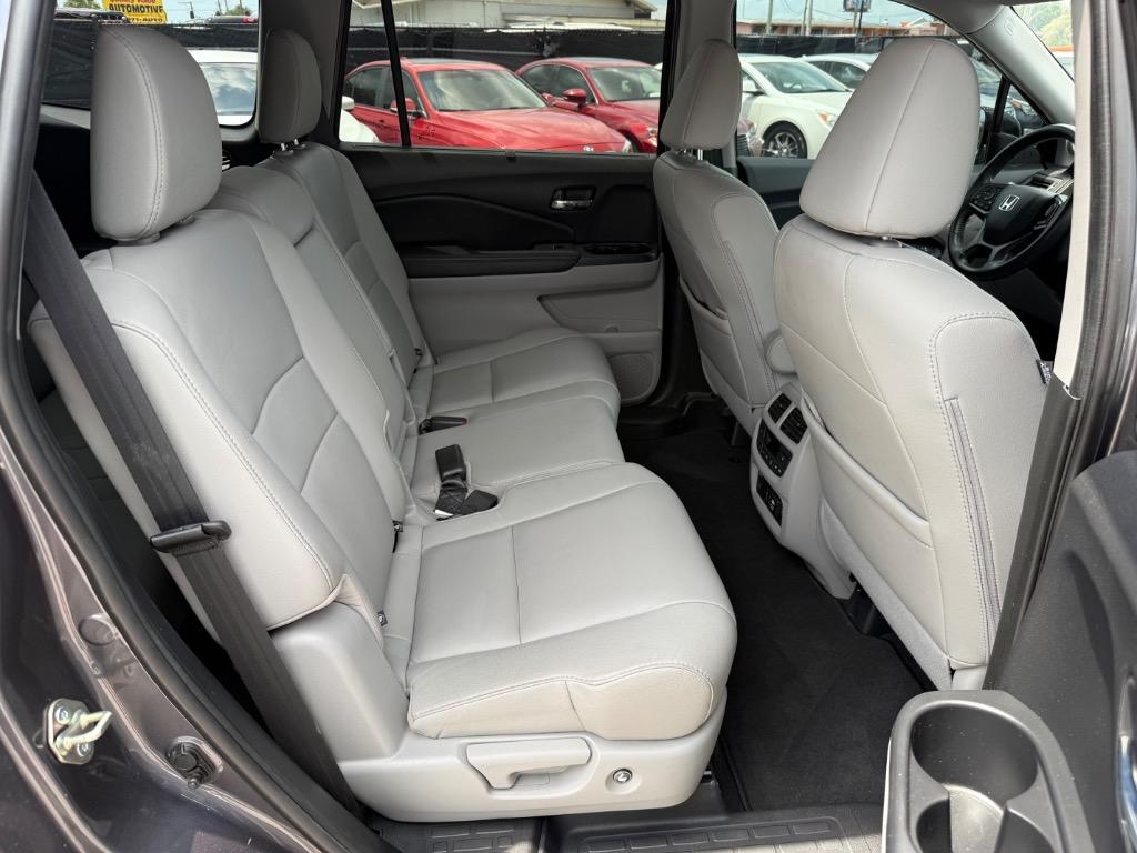 2020 Honda Pilot Touring photo