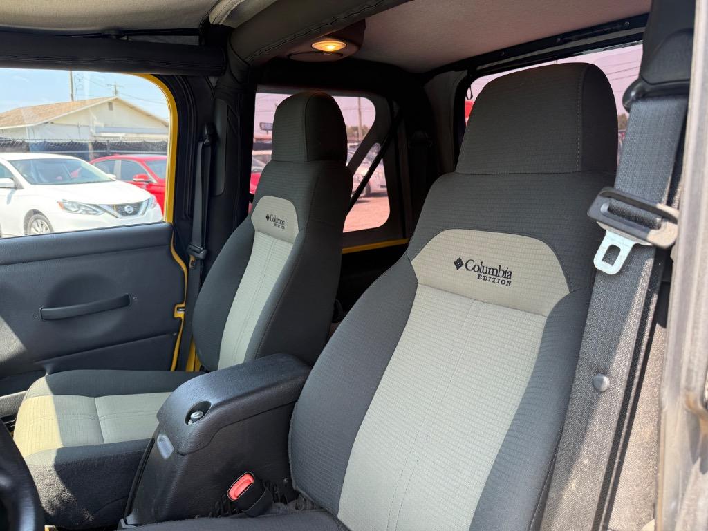 2004 Jeep Wrangler X photo