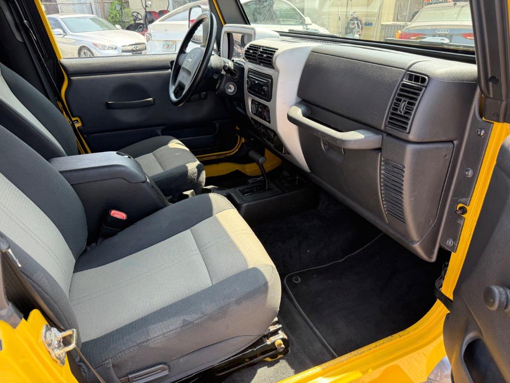 2004 Jeep Wrangler X photo