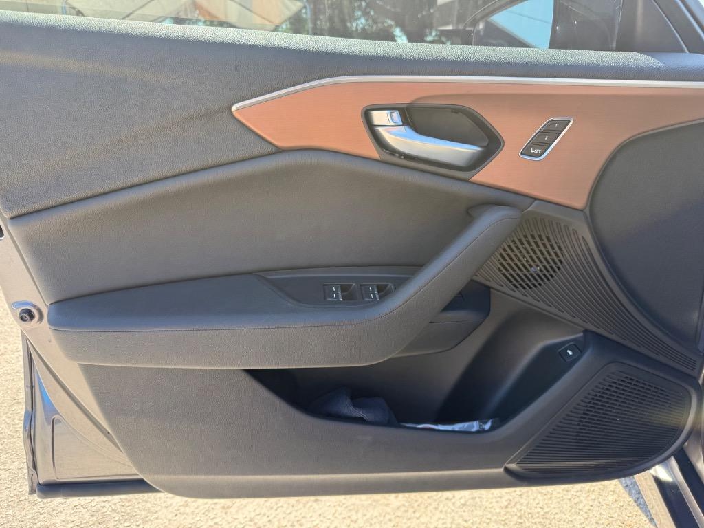 2021 Acura TLX Base 2.0l photo