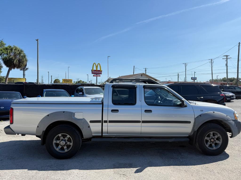2002 Nissan Frontier XE-V6 photo