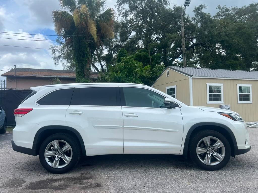 2019 Toyota Highlander - $26,500