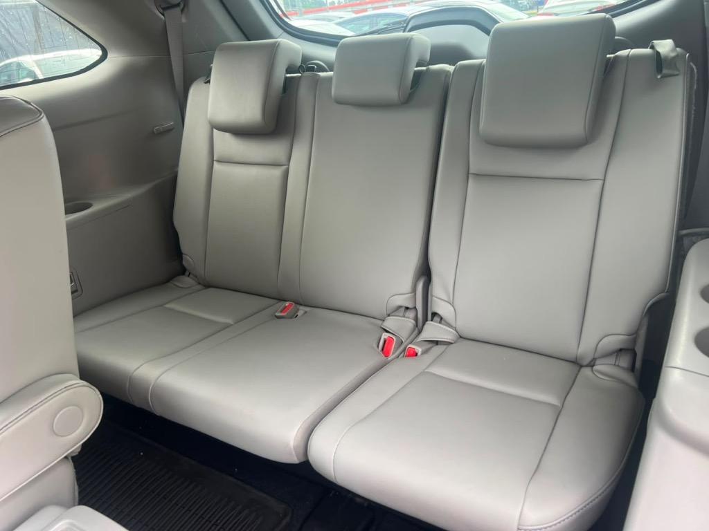 2019 Toyota Highlander - $26,500
