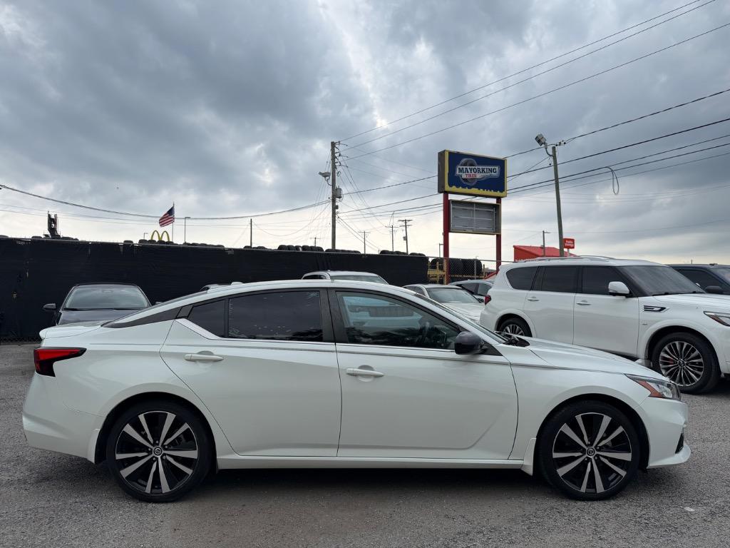 2022 Nissan Altima - $14,500