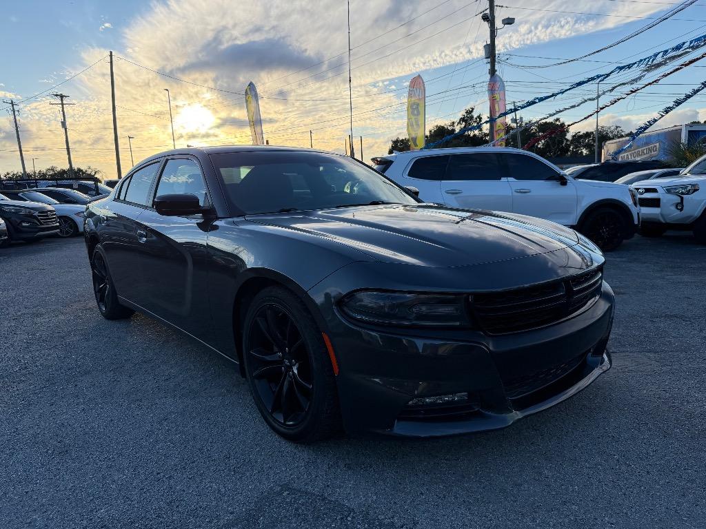 2017 Dodge Charger - $10,995
