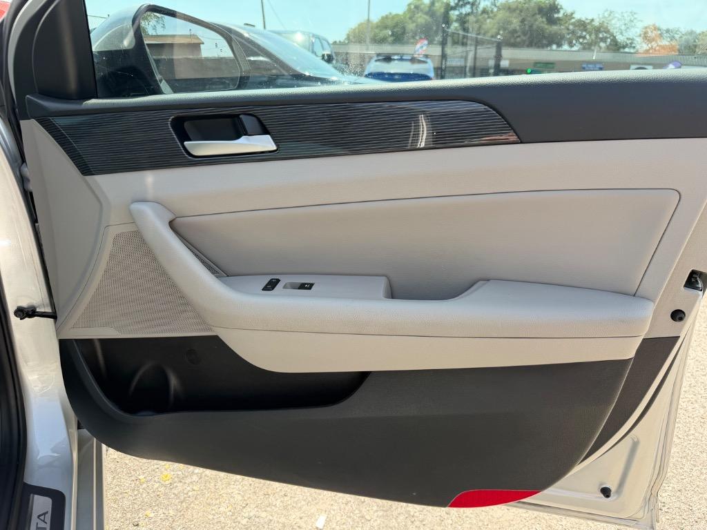 2019 Hyundai Sonata - $10,995