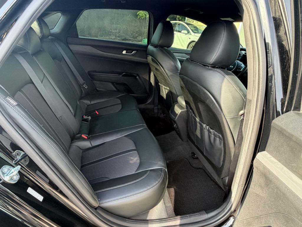 2023 Kia K5 - $17,995