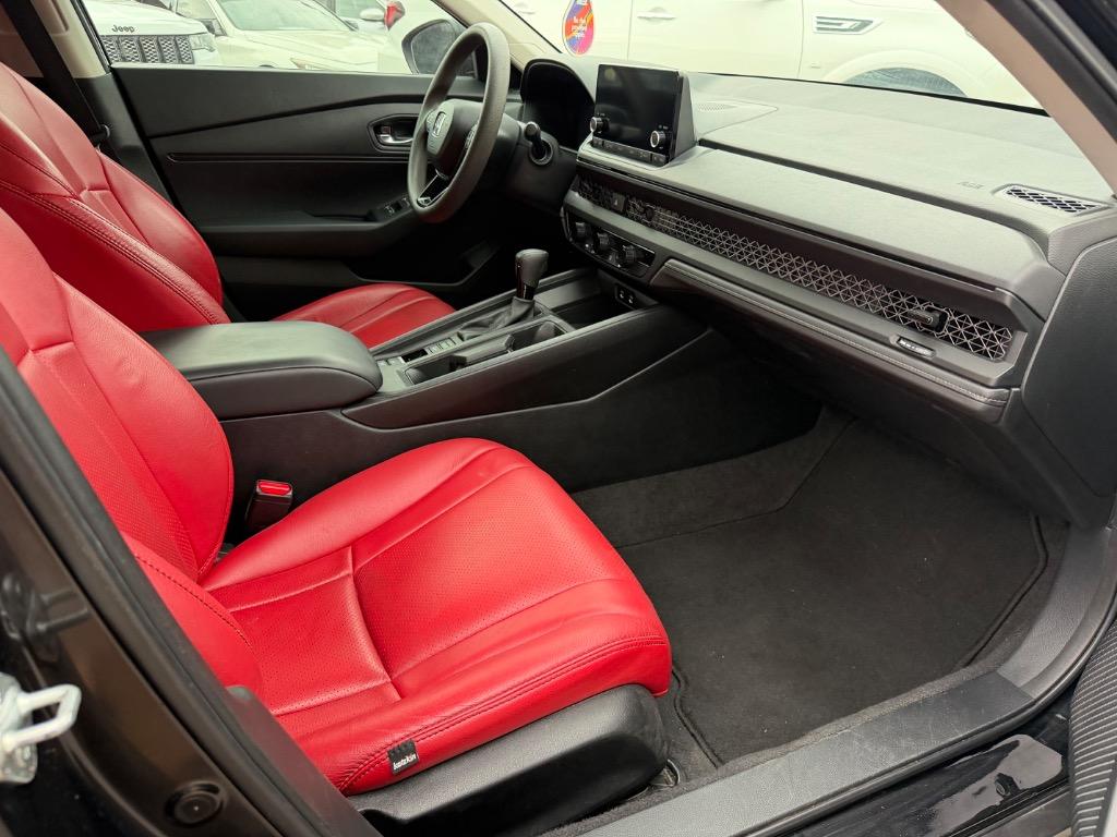 2023 Honda Accord - $17,990