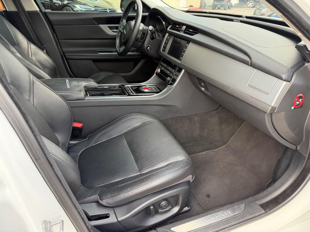 2016 Jaguar XF - $9,995