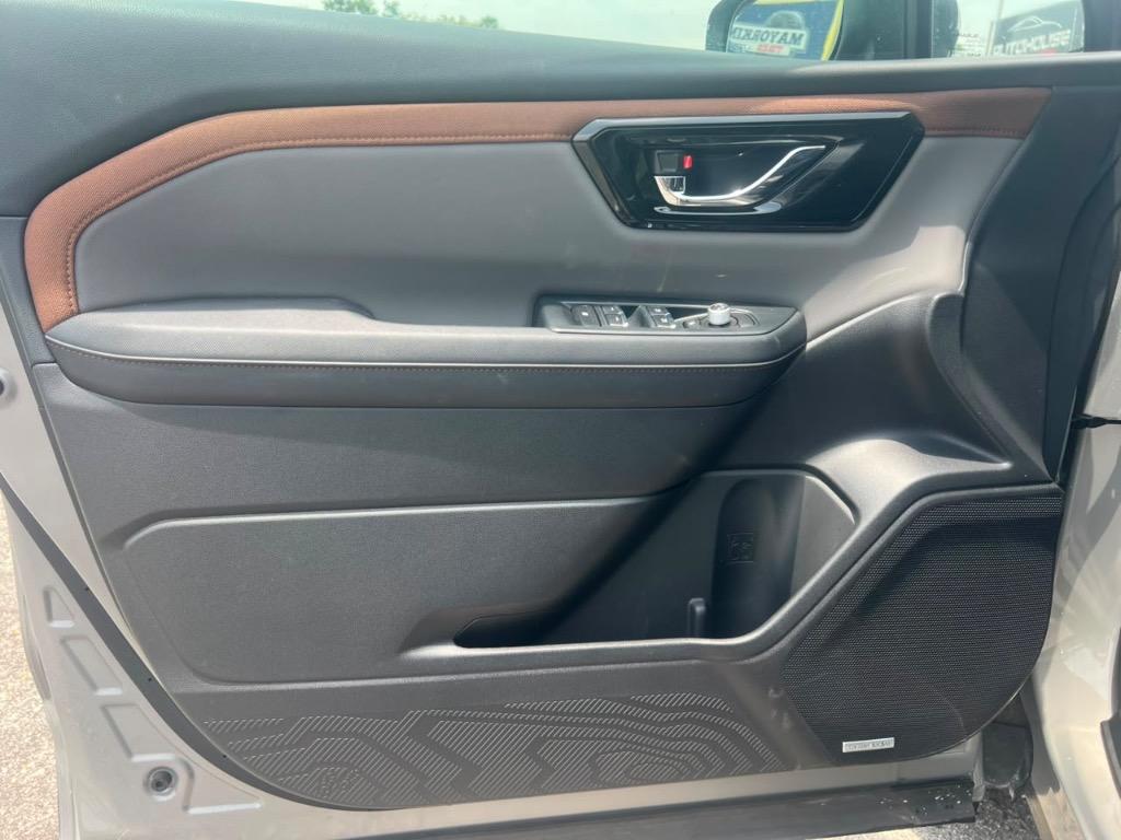 2025 Subaru Forester - $23,995