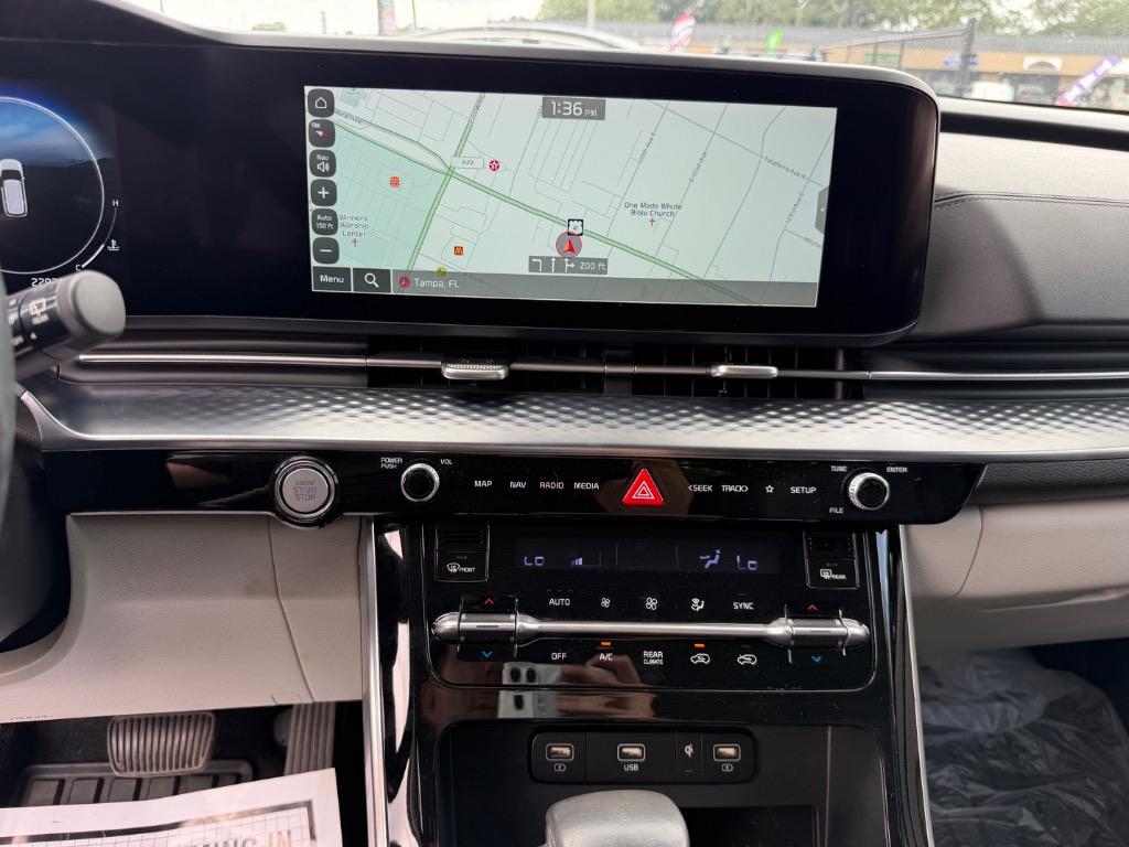 2023 Kia Carnival - $25,990