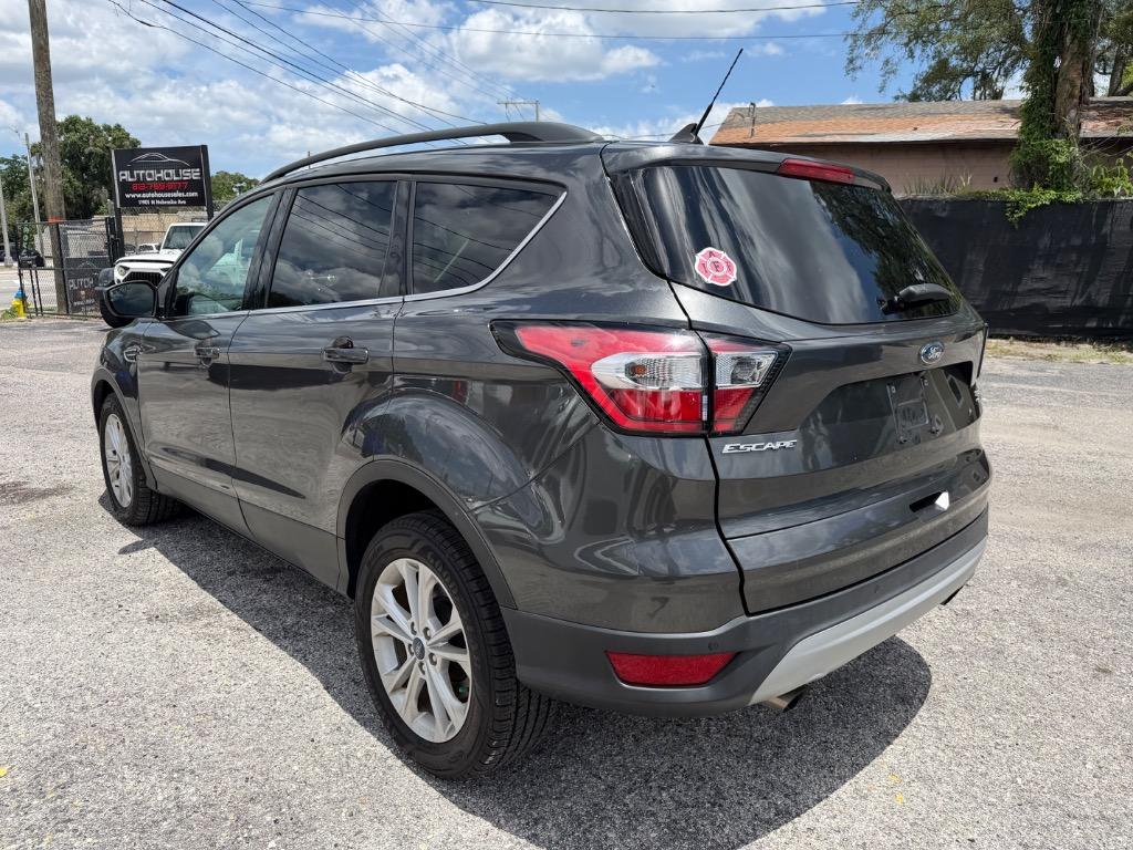 2018 Ford Escape - $9,990