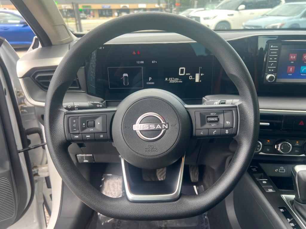 2025 Nissan Kicks - $18,995