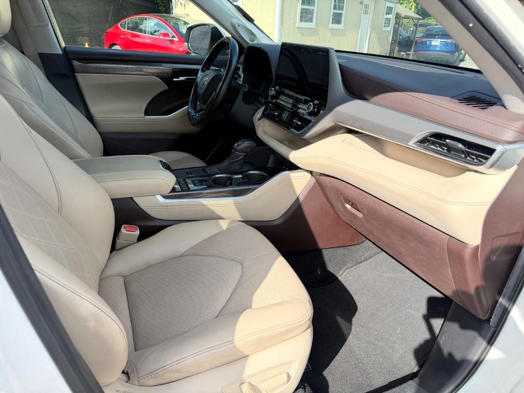 2020 Toyota Highlander - $23,995