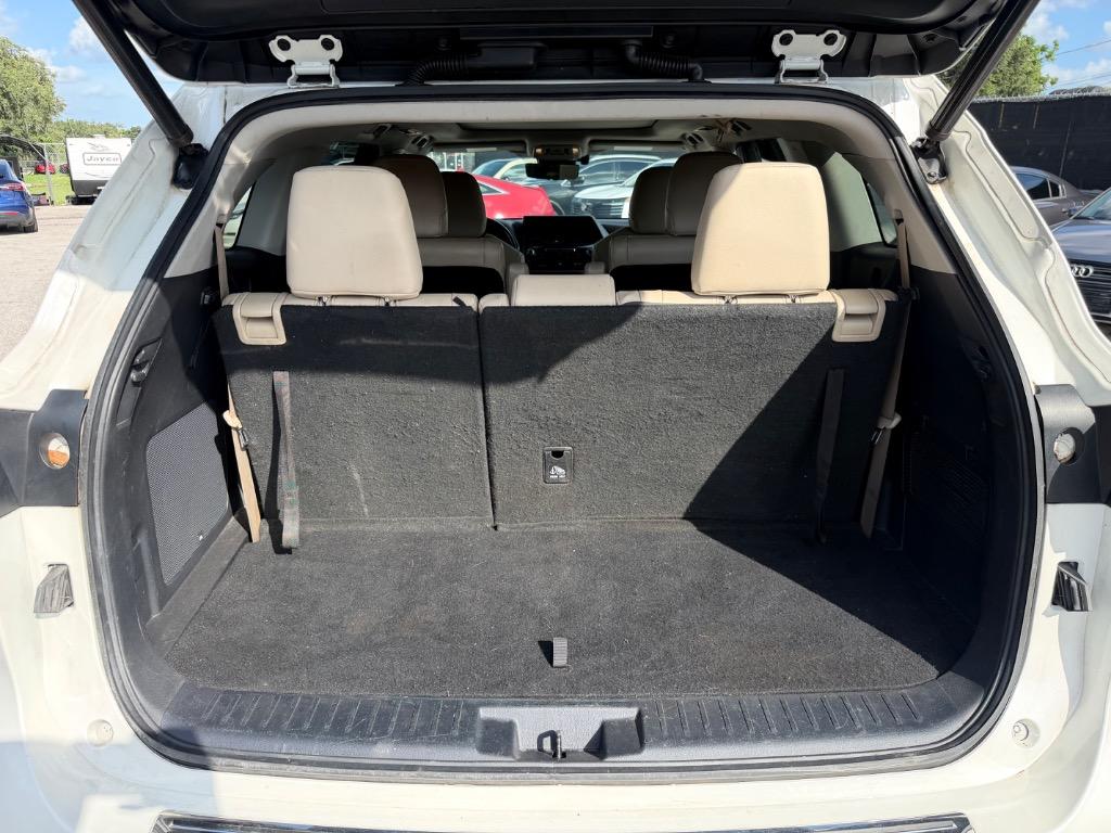 2020 Toyota Highlander - $23,995