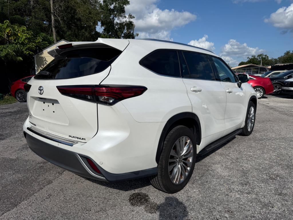 2020 Toyota Highlander - $23,995