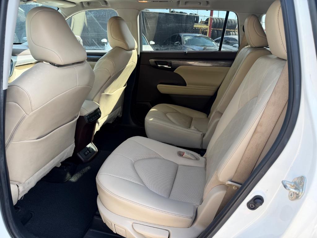 2020 Toyota Highlander - $23,995