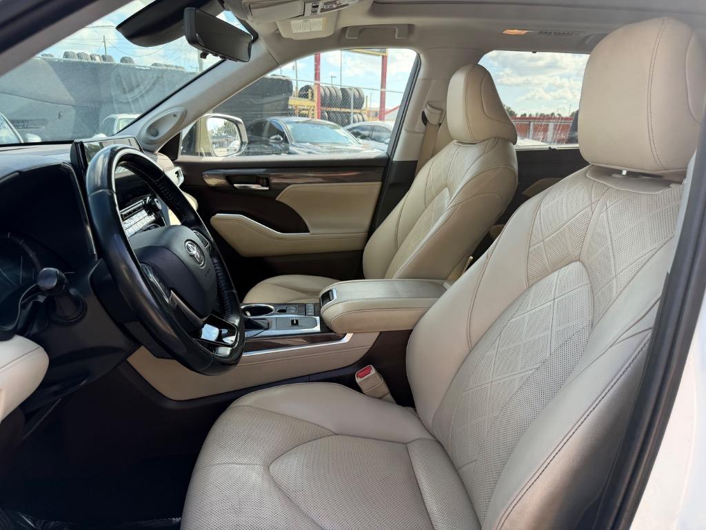 2020 Toyota Highlander - $23,995