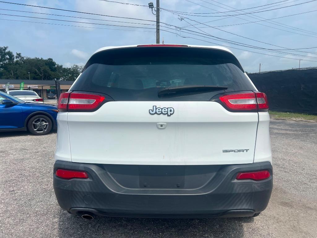 2015 Jeep Cherokee - $7,700