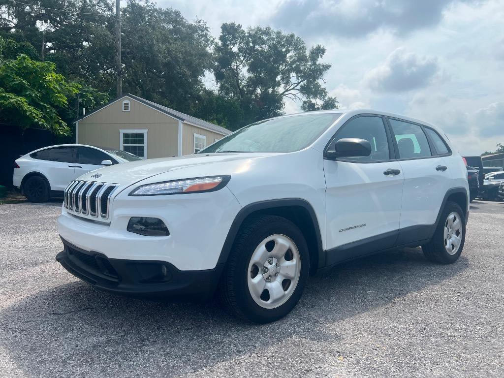 2015 Jeep Cherokee - $7,700