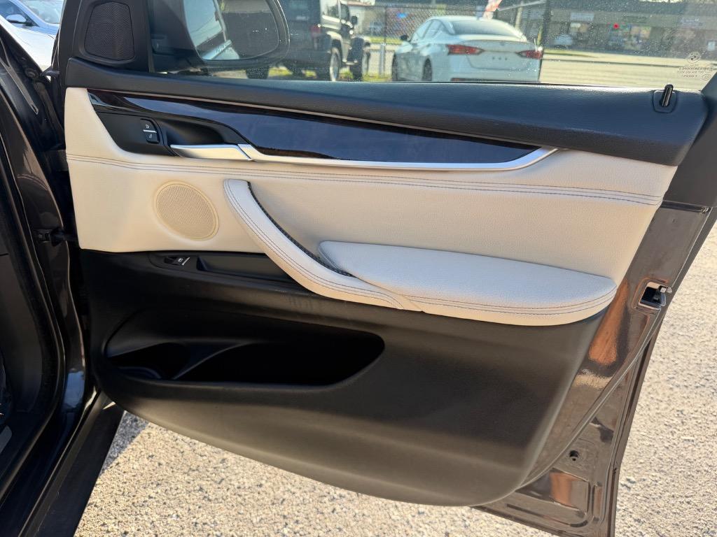 2014 BMW X5 - $8,995