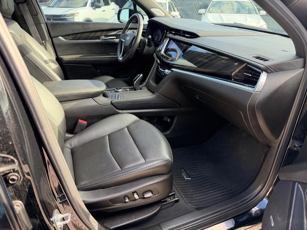 2024 Cadillac XT6 - $25,995