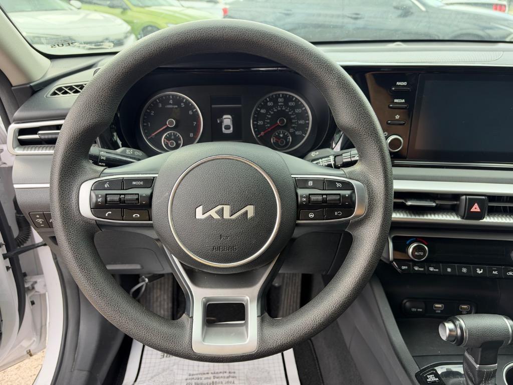 2022 Kia K5 - $14,590