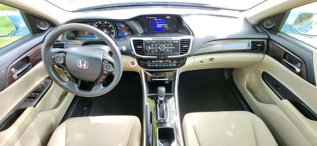 2017 Honda Accord photo
