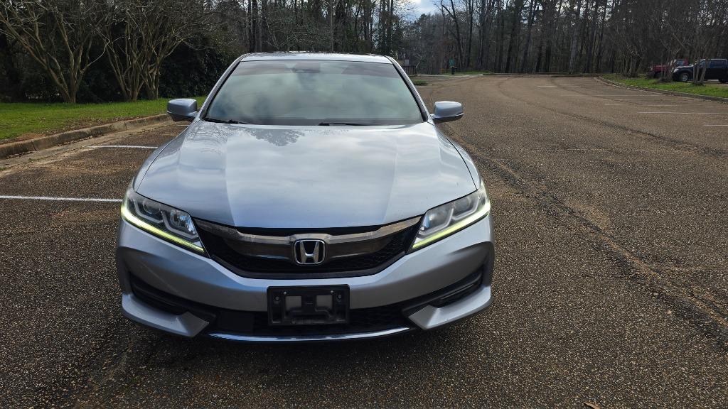 2017 Honda Accord EX-L photo