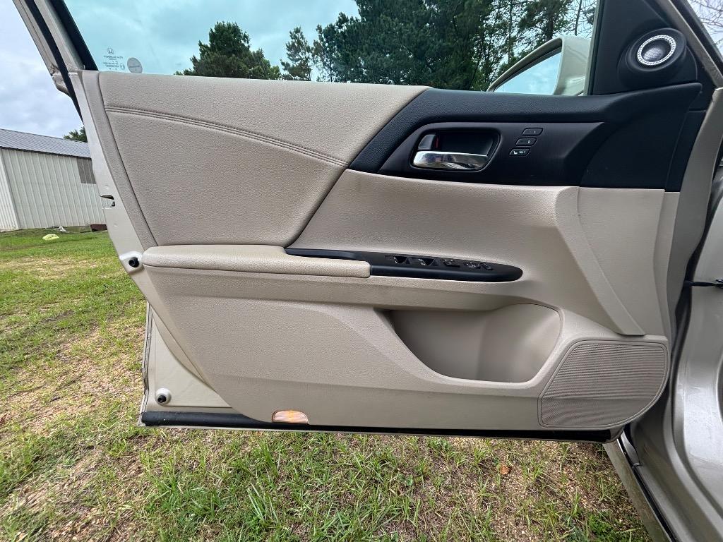 2013 Honda Accord - $14,600