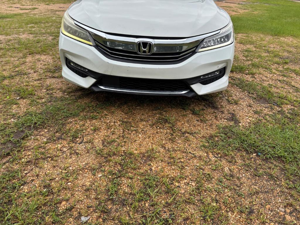 2017 Honda Accord - $18,500