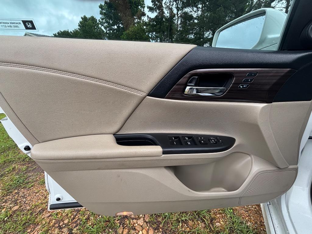 2017 Honda Accord - $18,500