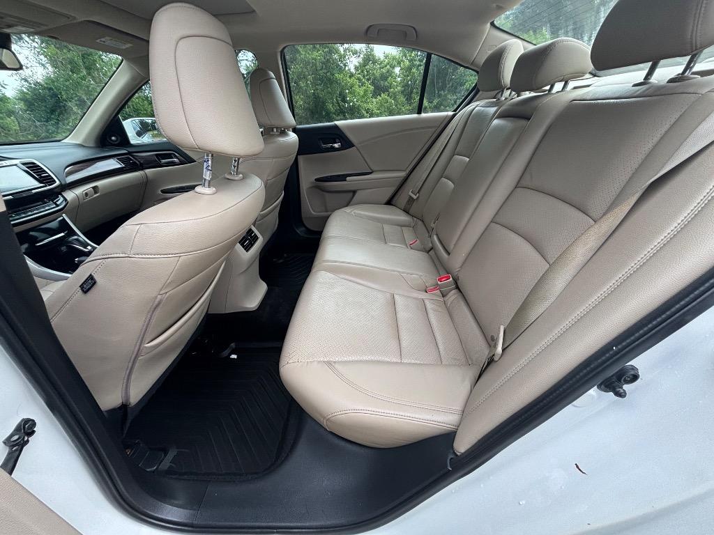 2017 Honda Accord - $18,500