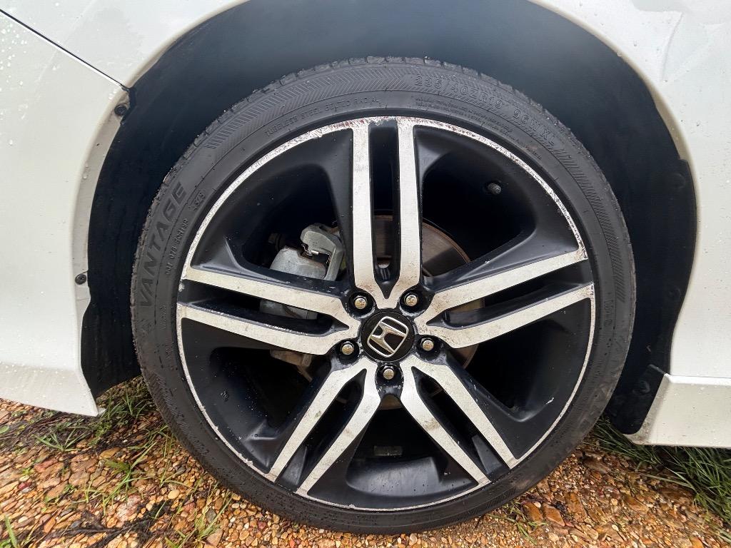 2017 Honda Accord - $18,500