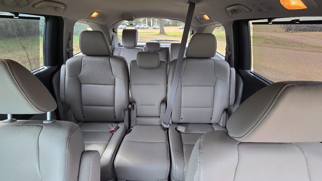 2016 Honda Odyssey EX-L photo