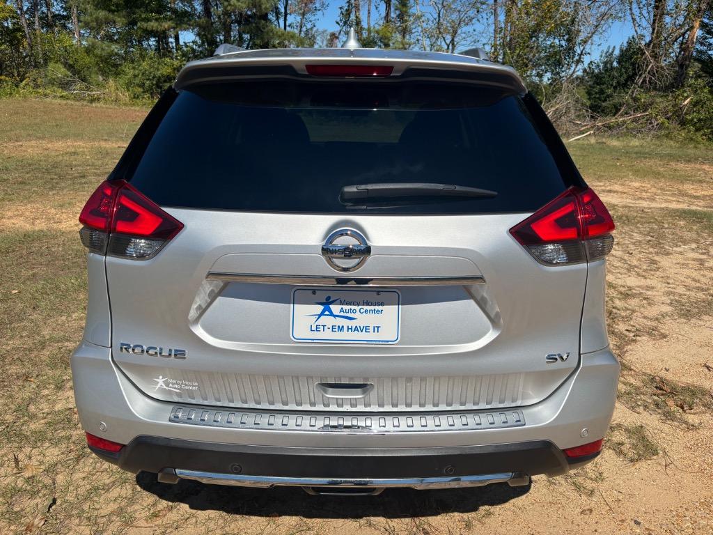 2020 Nissan Rogue - $15,900