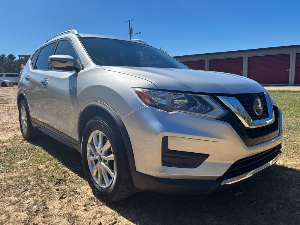 2020 Nissan Rogue - $15,900