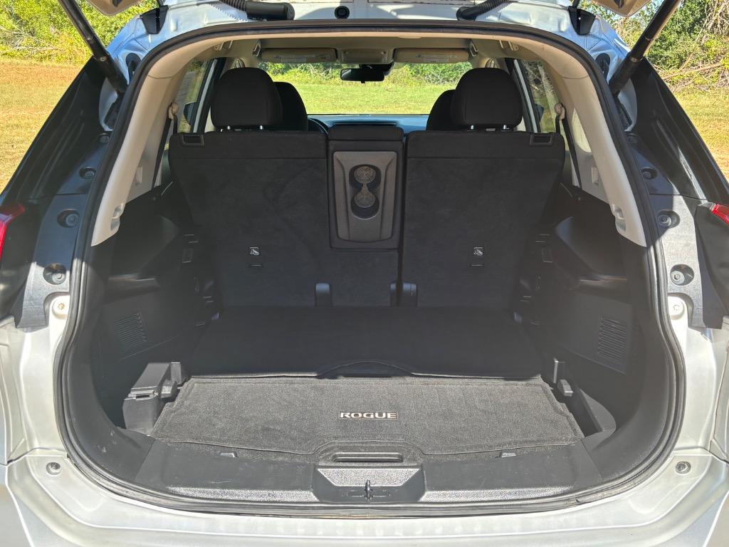 2020 Nissan Rogue - $15,900