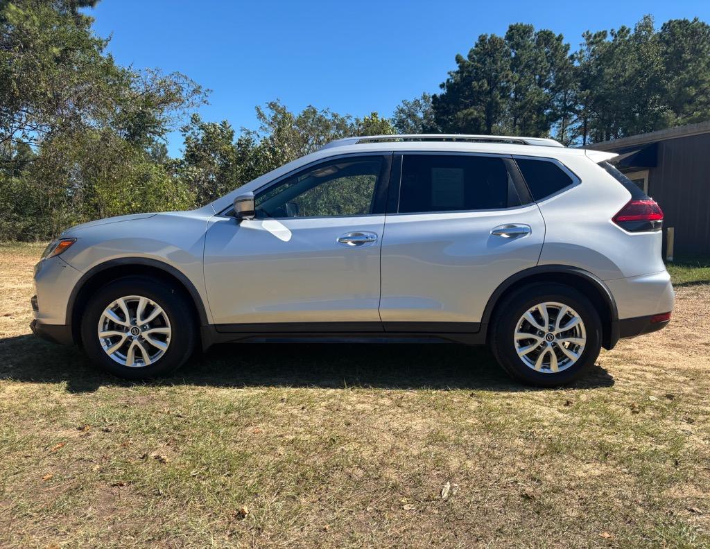 2020 Nissan Rogue - $15,900