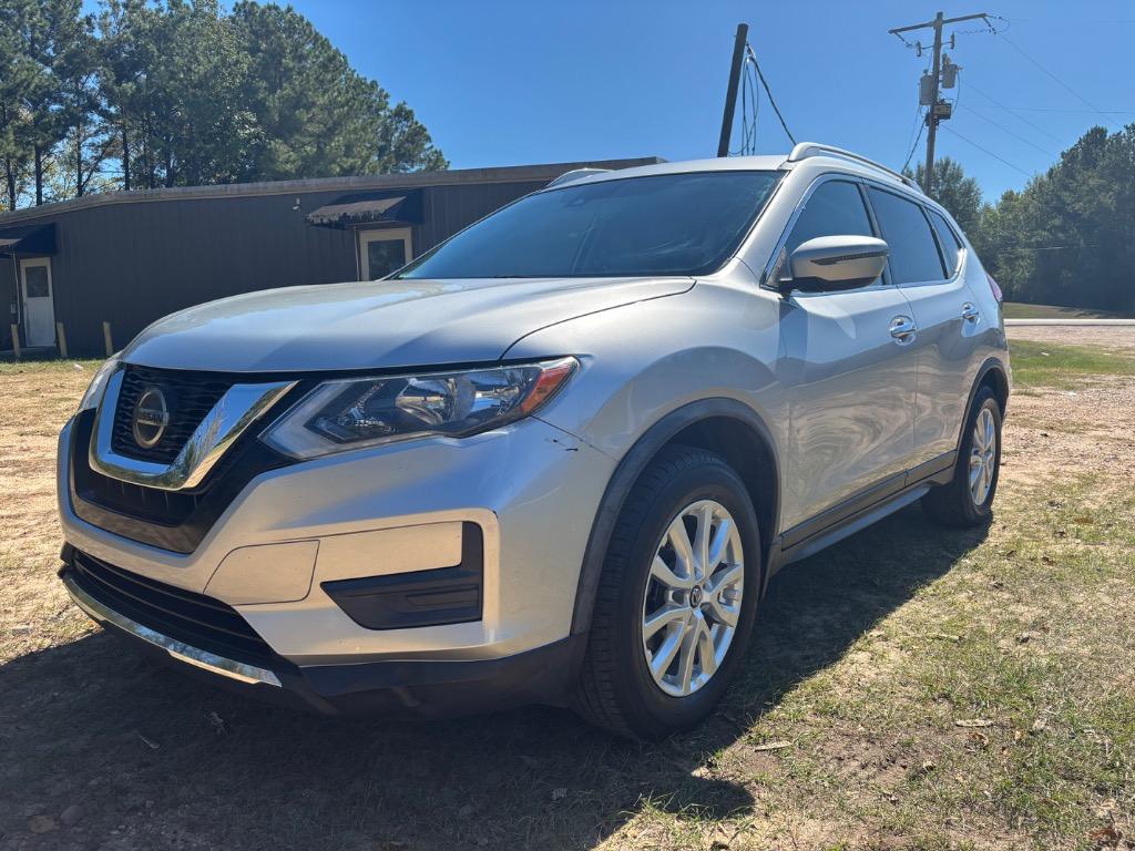 2020 Nissan Rogue - $15,900