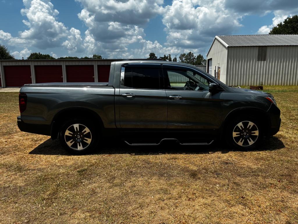 2017 Honda Ridgeline - $24,800